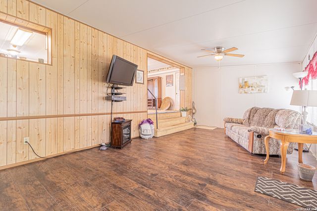 155 Vijil Loop, Cibolo, TX 78108