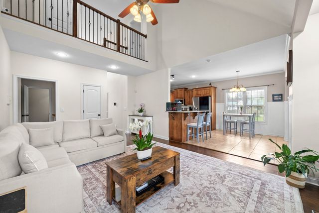 618 Winding Bluff Way, Clarksville, TN 37040