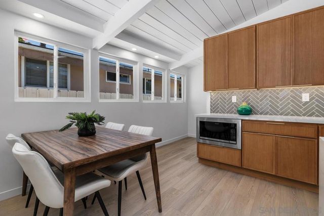 5556 Baja Dr, San Diego, CA 92115