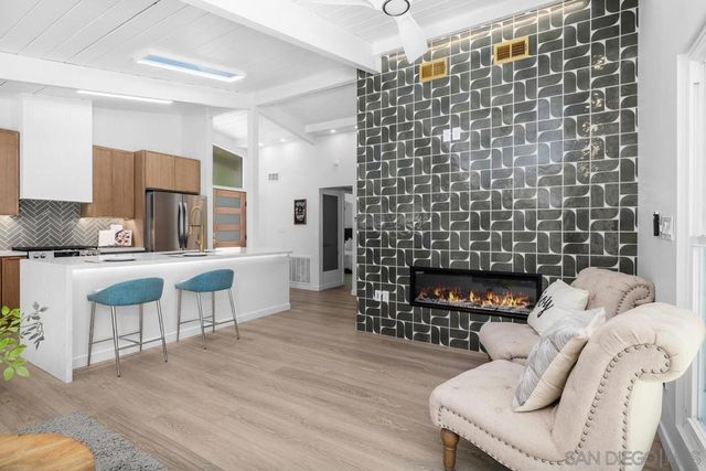 5556 Baja Dr, San Diego, CA 92115