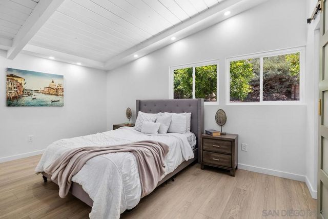 5556 Baja Dr, San Diego, CA 92115