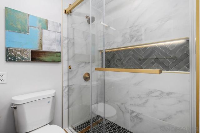 5556 Baja Dr, San Diego, CA 92115