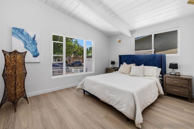 5556 Baja Dr, San Diego, CA 92115