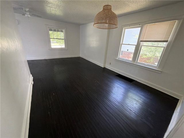 5705 Park Avenue, Kansas City, MO 64130