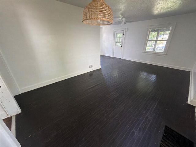 5705 Park Avenue, Kansas City, MO 64130