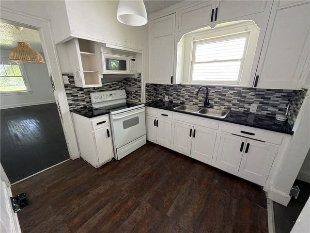 5705 Park Avenue, Kansas City, MO 64130