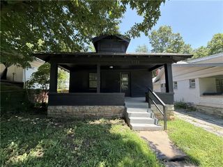 5705 Park Avenue, Kansas City, MO 64130