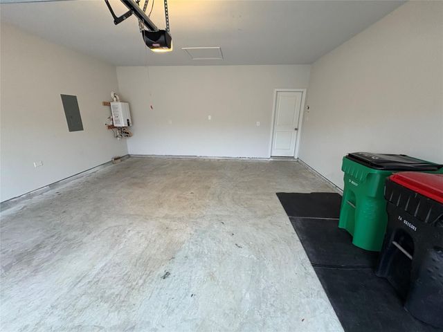 56 Valiant Ridge Trail, Magnolia, TX 77354