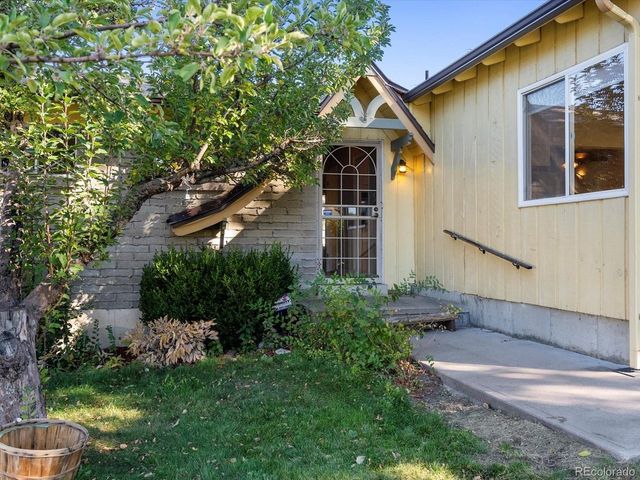 9815 W 37th Ave, Wheat Ridge, CO 80033