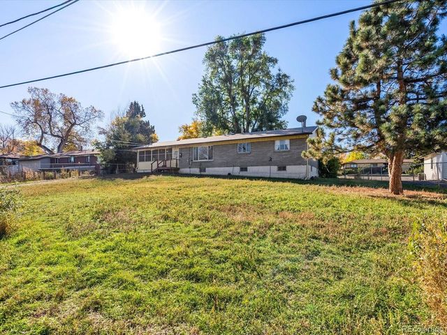 9815 W 37th Ave, Wheat Ridge, CO 80033