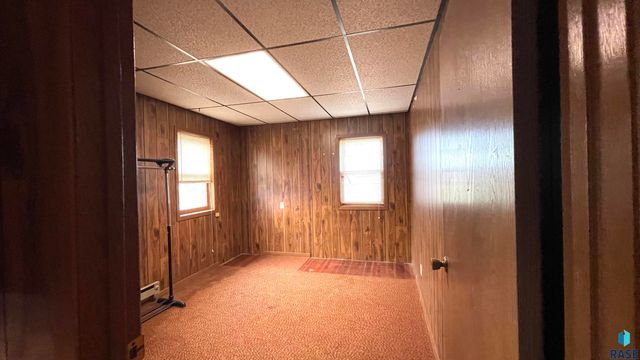 400 6th St Street, Hudson, SD 57034