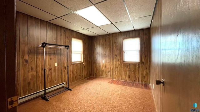 400 6th St Street, Hudson, SD 57034