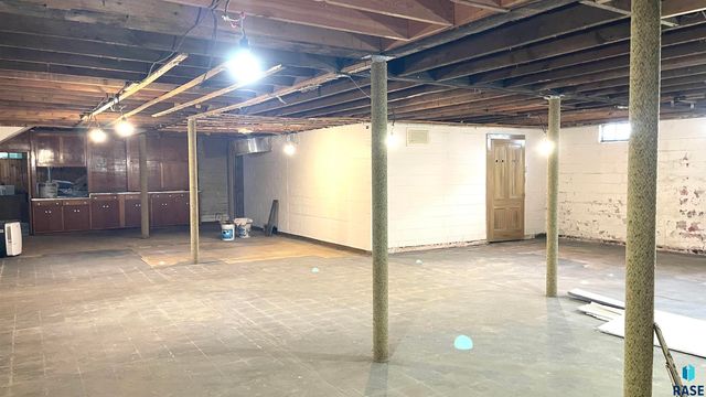 400 6th St Street, Hudson, SD 57034