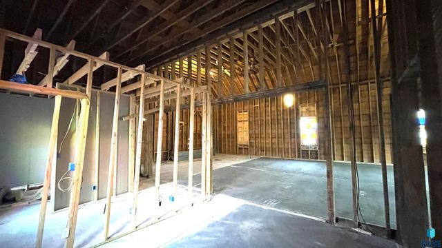 400 6th St Street, Hudson, SD 57034