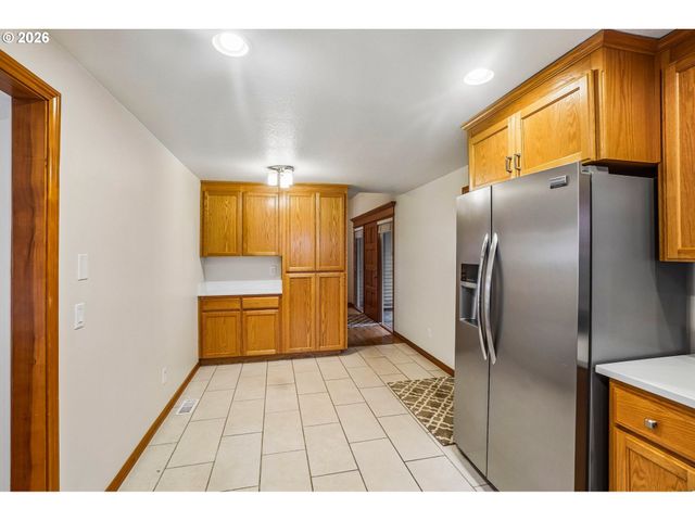 13825 Sw HART Rd, Beaverton, OR 97008