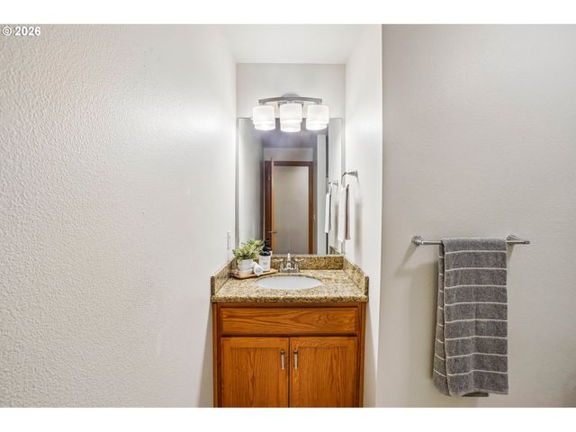 13825 Sw HART Rd, Beaverton, OR 97008