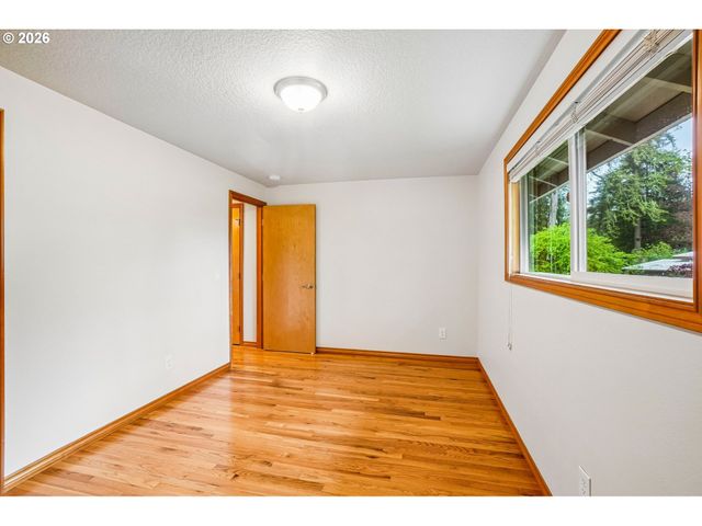 13825 Sw HART Rd, Beaverton, OR 97008