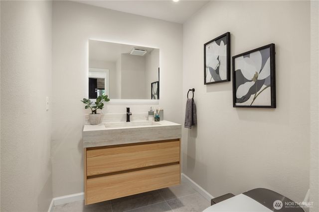 3718 130th Avenue NE, Bellevue, WA 98005