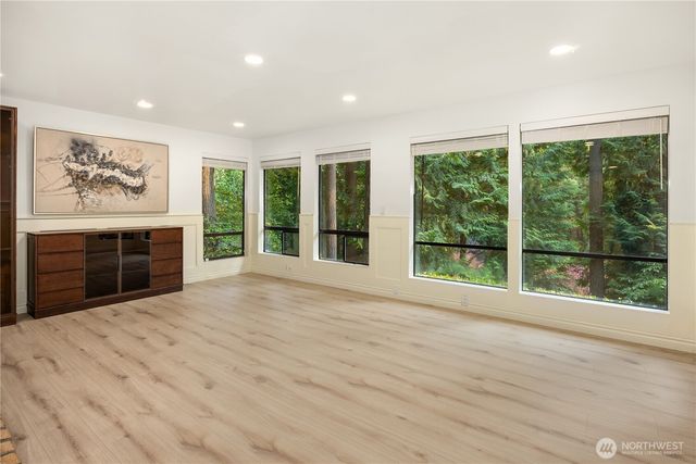3718 130th Avenue NE, Bellevue, WA 98005