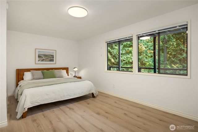 3718 130th Avenue NE, Bellevue, WA 98005