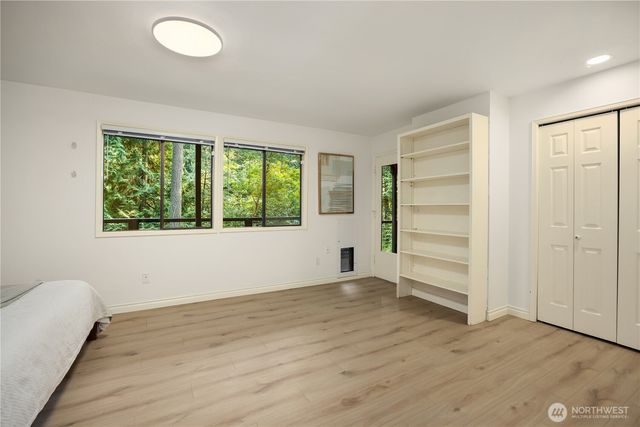 3718 130th Avenue NE, Bellevue, WA 98005