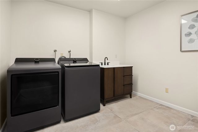 3718 130th Avenue NE, Bellevue, WA 98005