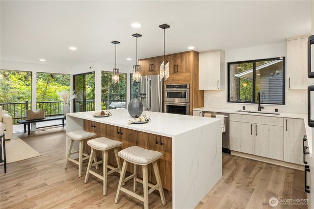 3718 130th Avenue NE, Bellevue, WA 98005