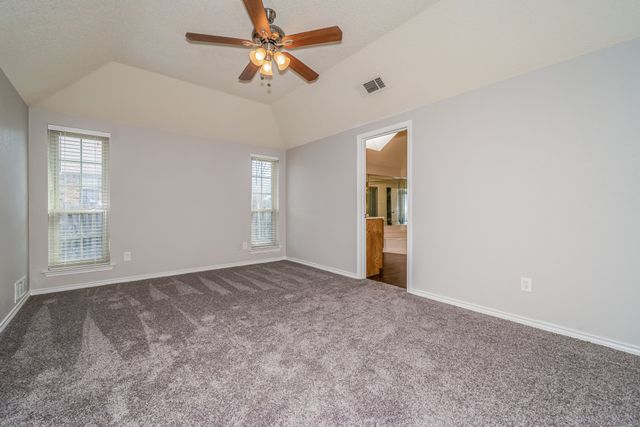 700 Robin Meadow Drive, Desoto, TX 75115