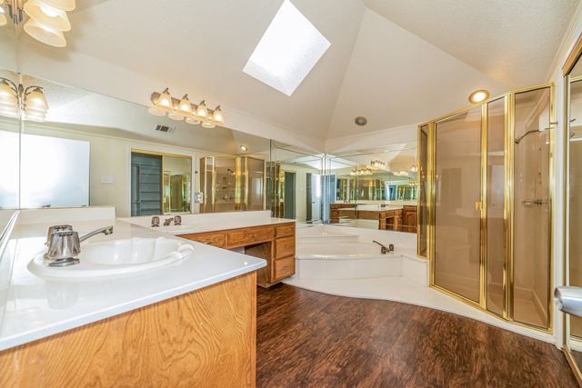 700 Robin Meadow Drive, Desoto, TX 75115