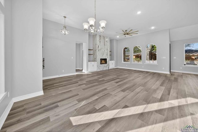 105 Maxine St, Mineola, TX 75733