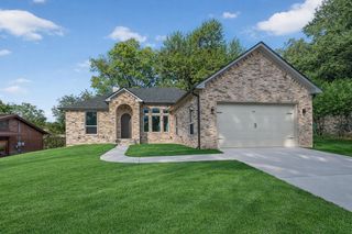 105 Maxine St, Mineola, TX 75733