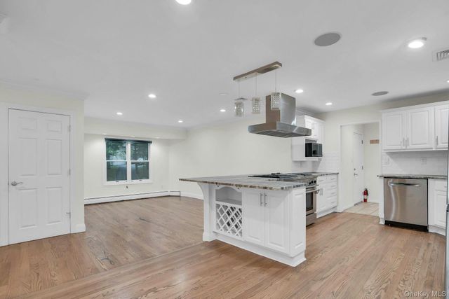 48 Colby Drive, Dix Hills, NY 11746
