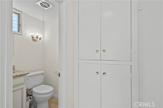 19156 Avenue Of The Oaks B, Newhall (santa Clarita), CA 91321