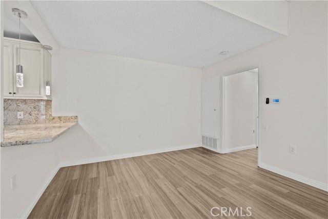 19156 Avenue Of The Oaks B, Newhall (santa Clarita), CA 91321