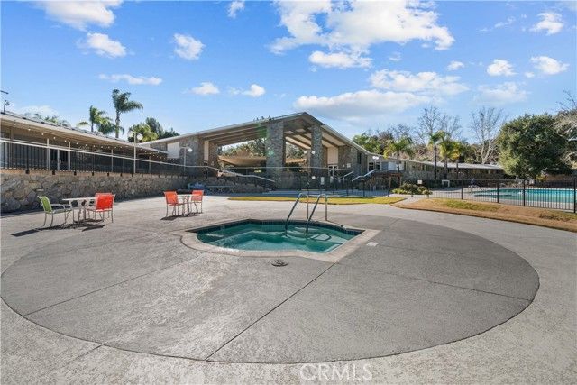 19156 Avenue Of The Oaks B, Newhall (santa Clarita), CA 91321