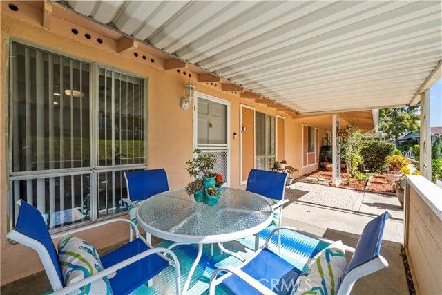 19156 Avenue Of The Oaks B, Newhall (santa Clarita), CA 91321