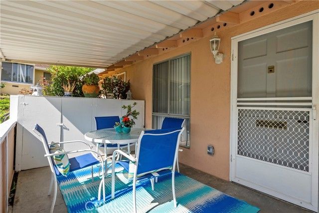 19156 Avenue Of The Oaks B, Newhall (santa Clarita), CA 91321