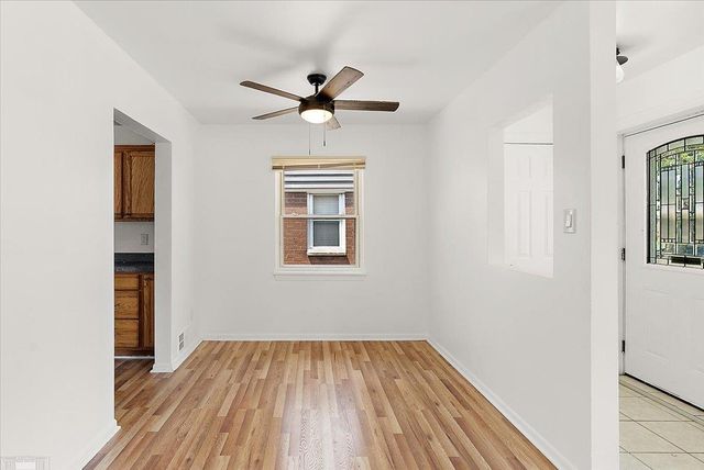 1218 E Hudson Avenue, Madison Heights, MI 48071