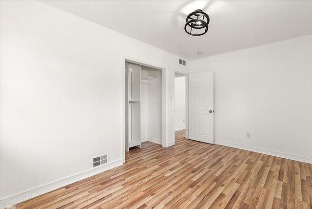 1218 E Hudson Avenue, Madison Heights, MI 48071