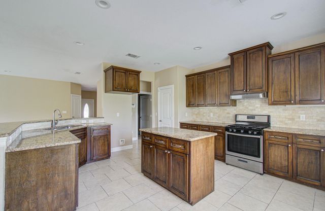 406 Elm Lake Drive, Houston, TX 77336