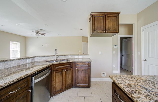 406 Elm Lake Drive, Houston, TX 77336