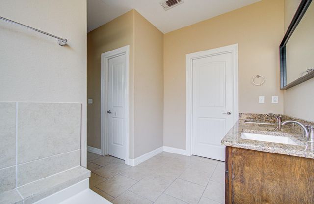 406 Elm Lake Drive, Houston, TX 77336