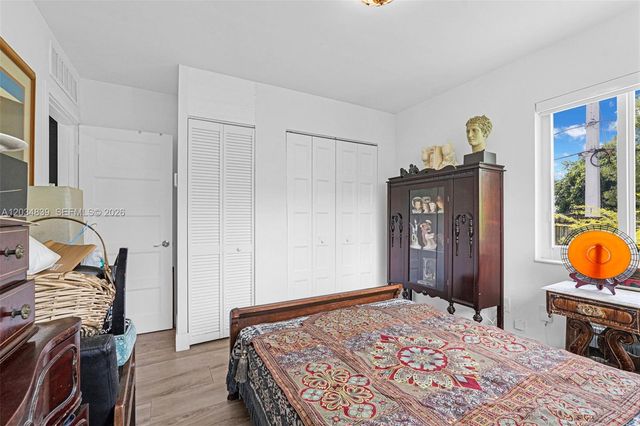 240 Nahkoda Drive, Miami Springs, FL 33166