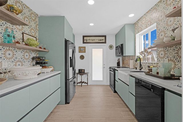 240 Nahkoda Drive, Miami Springs, FL 33166