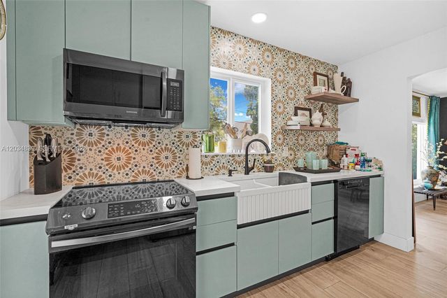 240 Nahkoda Drive, Miami Springs, FL 33166