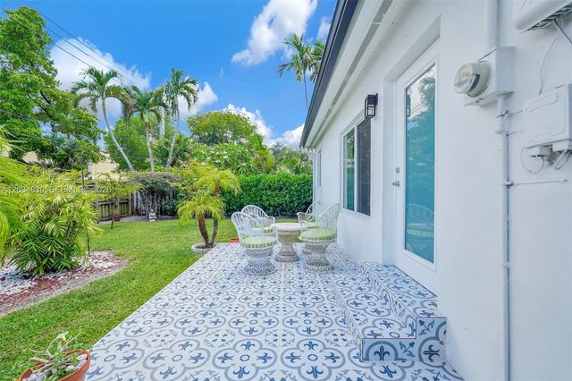 240 Nahkoda Drive, Miami Springs, FL 33166