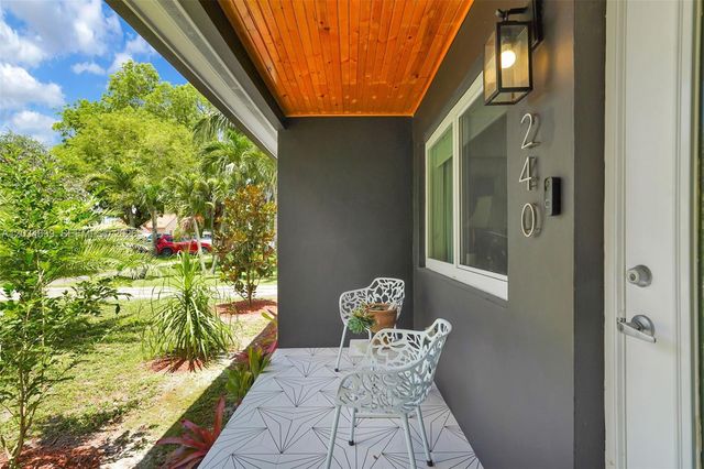 240 Nahkoda Drive, Miami Springs, FL 33166
