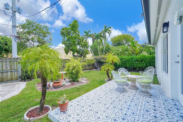 240 Nahkoda Drive, Miami Springs, FL 33166
