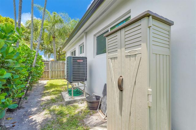 240 Nahkoda Drive, Miami Springs, FL 33166