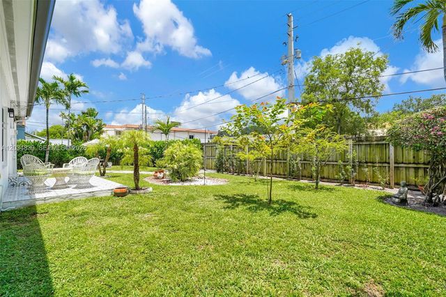 240 Nahkoda Drive, Miami Springs, FL 33166